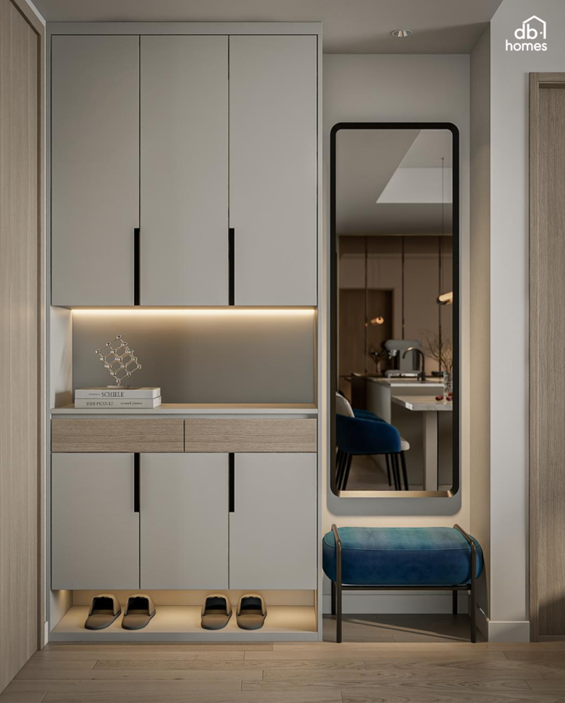 Điểm xuyết trên nền trắng tinh khôi là những gam màu xanh biển tươi mát