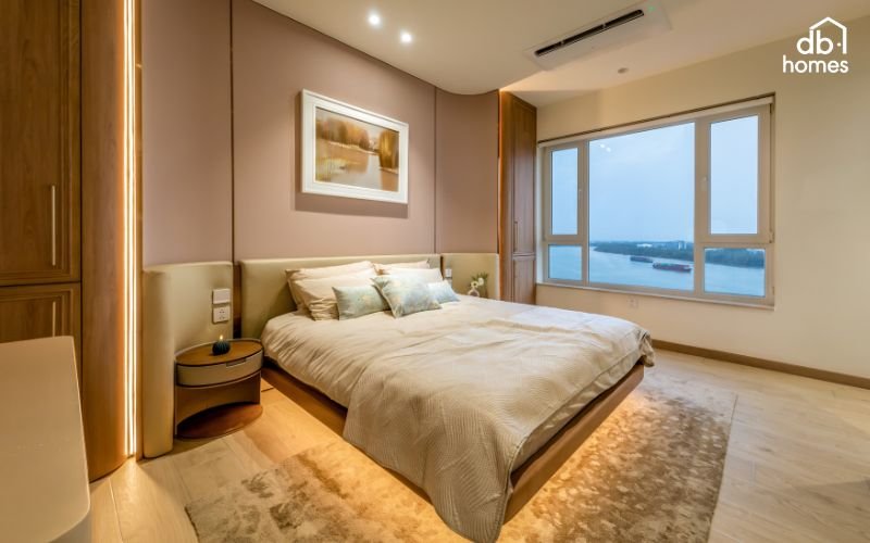 Bạn có thể áp dụng cách lấy sáng cho phòng ngủ bằng cách sử dụng cửa sổ lớn với khung kính giúp tối ưu hóa ánh sáng tự nhiên