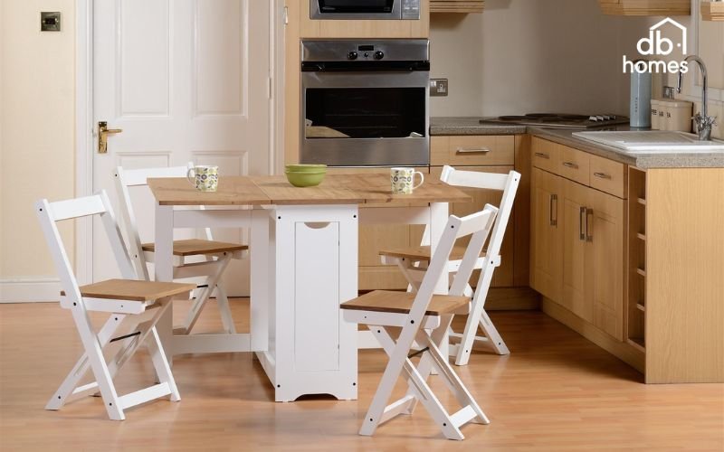 Bàn ăn gấp gọn giúp tiết kiệm diện tích mà vẫn đảm bảo sự tiện nghi