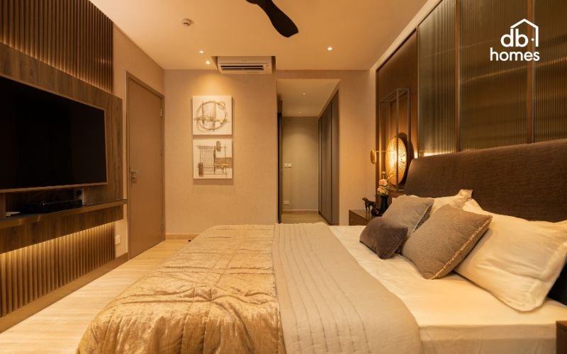 Thiết kế phòng ngủ biệt thự cần đảm bảo sự hài hòa trong tổng thể, từ cách sắp xếp nội thất, phong thủy đến công năng sử dụng